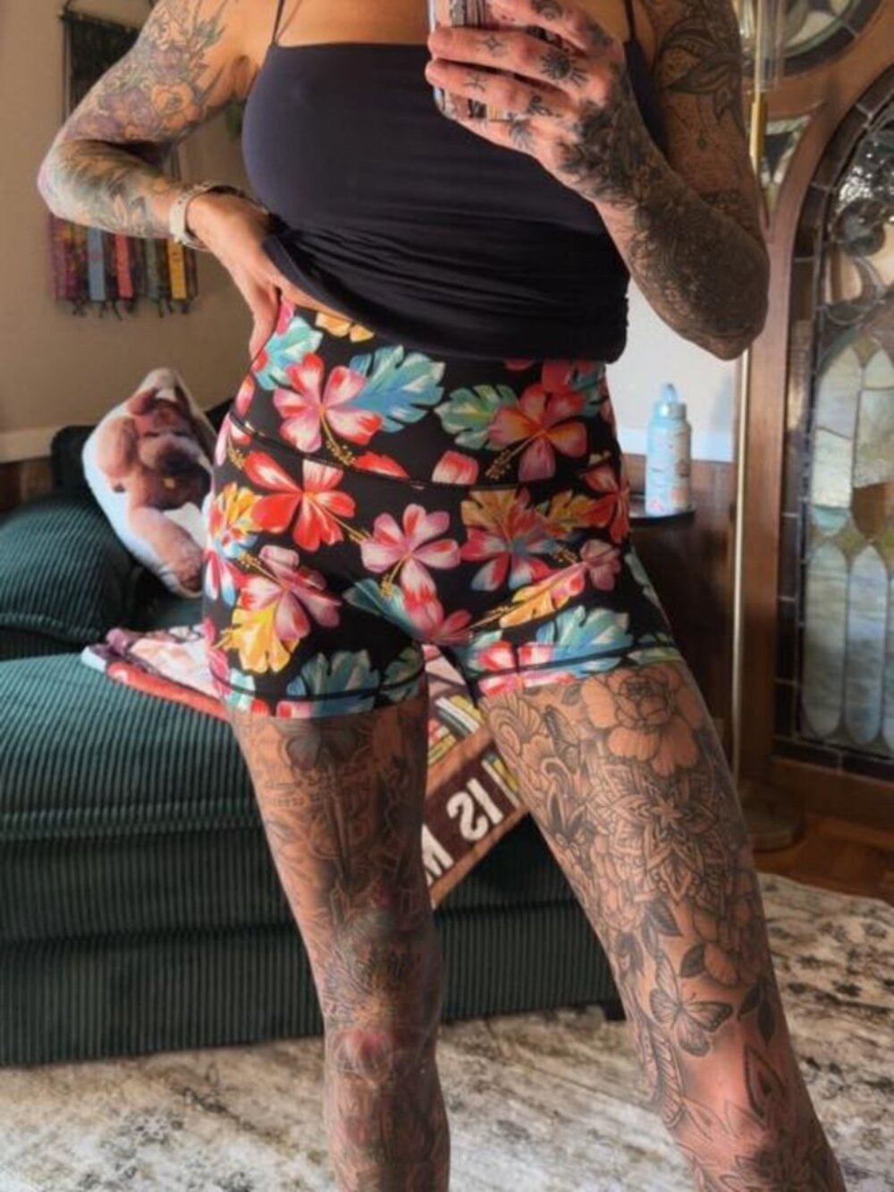Salty Savage Hawaiian Flowers Training Shorts - Picture 1 of 2